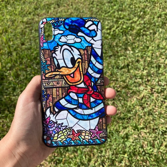 Donald Duck Disney iPhone Case - Picture 5 of 13